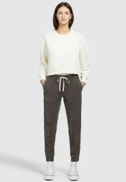 Khujo Sandi - Trainingsbroek - Anthrazit 11 Khujo Sandi - Trainingsbroek - Anthrazit -Khujo Winkel c842fff58ee64b06a74936ec183fc93e