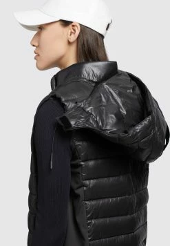 Khujo Becca Shiny - Bodywarmer - Schwarz -Khujo Winkel d04f269f7d334b779e79cfac430aa4bb